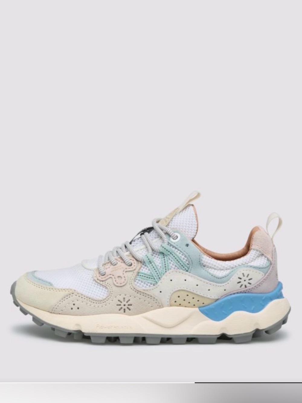 NWT Flower Mountain Yamano 3 Sneaker